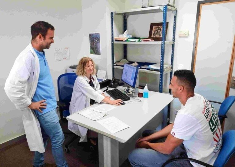 La Unidad Multidisciplinar de Enfermedades Raras del Hospital Doctor Balmis de Alicante atiende más de 1.600 consultas en el último año