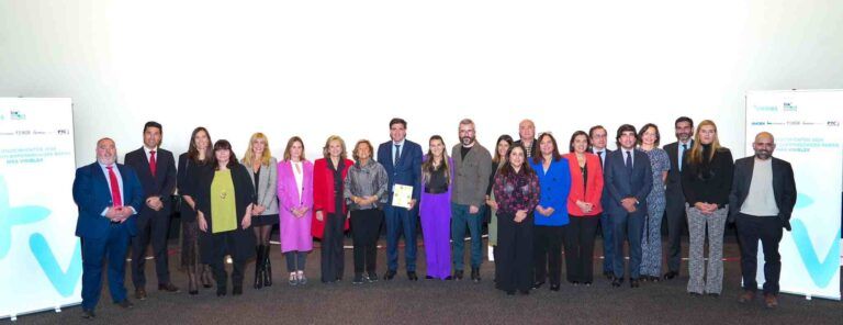 La Asociación de Enfermedades Raras Más Visibles celebra un evento para reconocer el compromiso con el cribado neonatal y las enfermedades raras