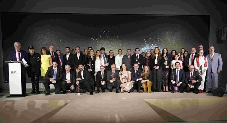 Héroes de lo Poco Frecuente reconocidos en la XVI gala de premios de la Asociación Poco Frecuentes