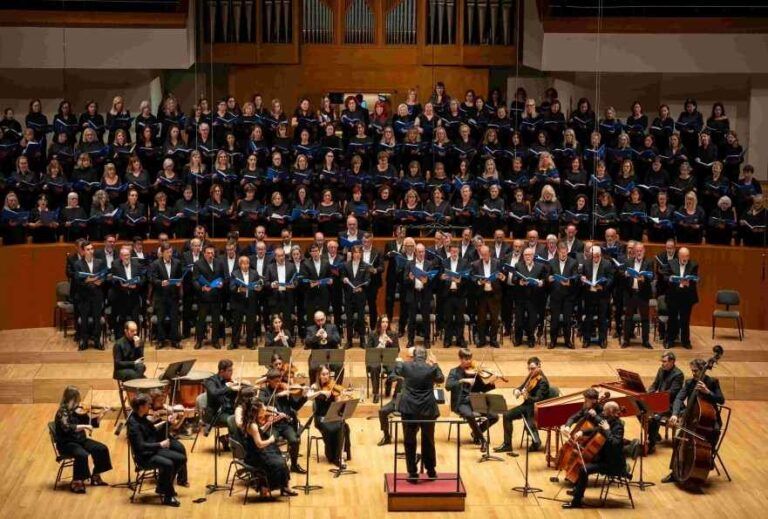 El Palau de la Música reúne a más de 1.000 personas en el concierto solidario a favor de las enfermedades poco frecuentes