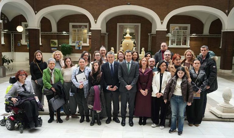 La Junta de Andalucía invierte casi 9 millones en un nuevo Plan de Atención a pacientes con enfermedades raras