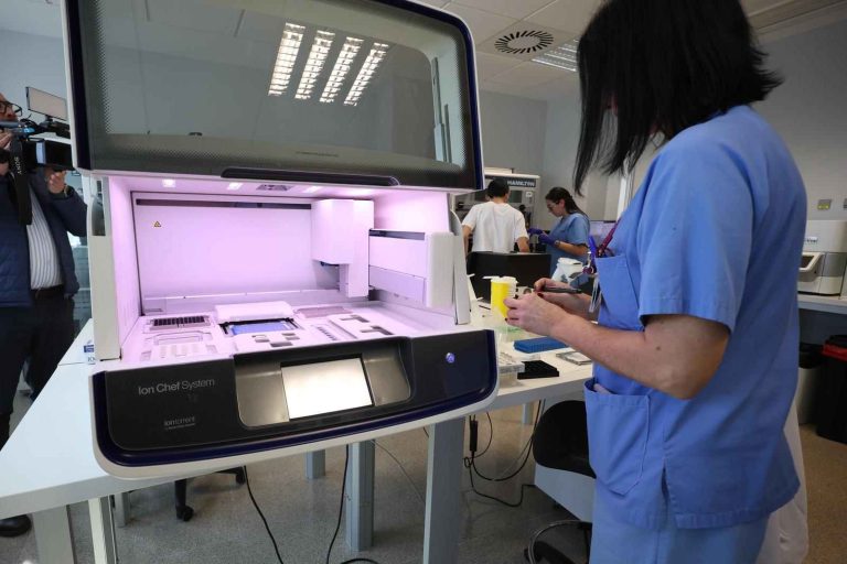 La Comunidad Valenciana impulsa la medicina personalizada con una nueva plataforma corporativa de datos genómicos