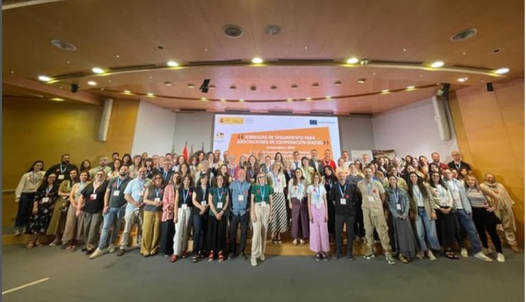 El Instituto Cervantes acoge un emotivo encuentro de poetas solidarios en apoyo a la Fundación Isabel Gemio